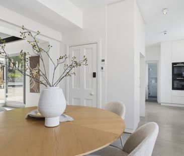 2/141 Hampden Rd, Hobart - Photo 3