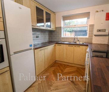 2 bedroom maisonette to rent - Photo 5