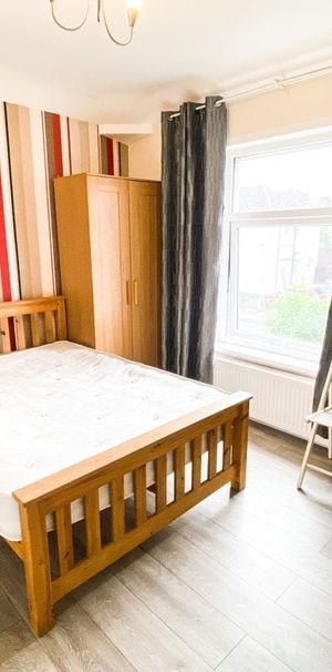 The Newry, LEICESTER - Photo 1