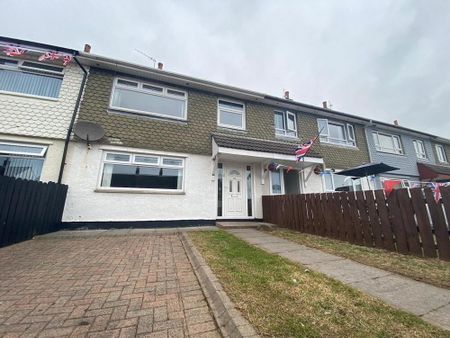 26 The Cherry Walk, Carrickfergus, BT38 8EP - Photo 3