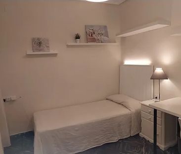 112 Carrer de Guillem de Castro, Valencia, Valencian Community 46003 - Photo 2