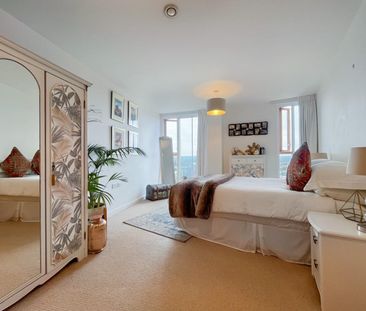 2 bedroom Flat To Let - Photo 5