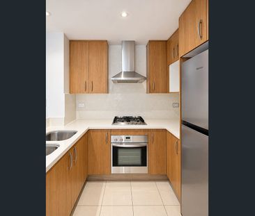 Level 42 | World Tower – Spacious 1 Bedroom Apartment in Sydney CBD - Photo 5