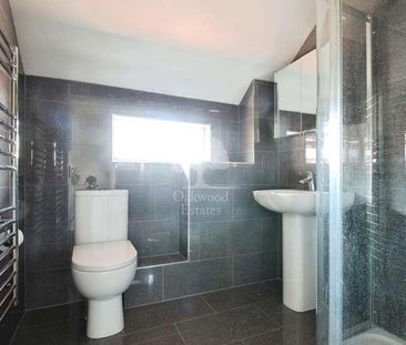 Cobb Close, Datchet, SL3 - Photo 6