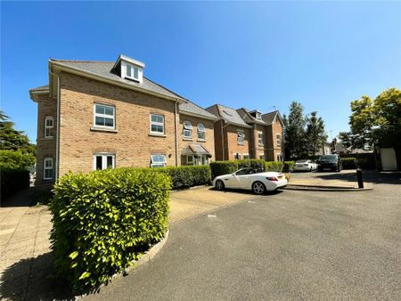 Alumhurst Road, Bournemouth - Photo 2