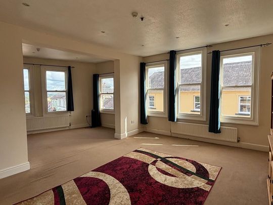 2 bedroom flat to rent - Photo 1