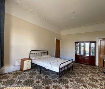 Room in a Shared House, Mayfield Road, EH9 - Photo 5