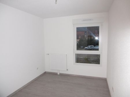 Location Appartement 3 pièces 65m² - Photo 2