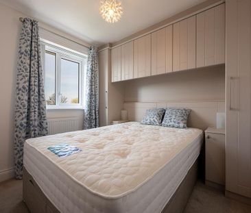 3 bedroom semi-detached house to rent - Photo 6