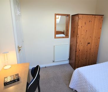 Double Room in Professional House Share Attoe Walk NR3 - Photo 6