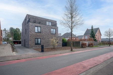 Modern 2-slpk app met 2 terrassen en carport te Vosselaar. - Photo 2