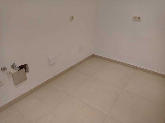 neu renovierte Stilaltbauwohnung ( 2 Zimmer ) nähe Elterleinplatz! - Photo 1