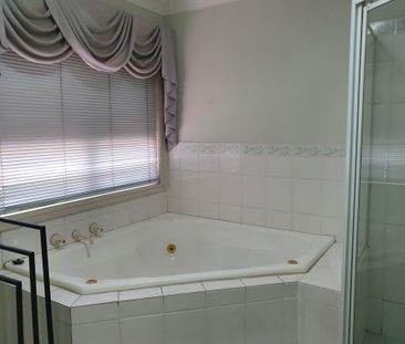 Kellyville - Photo 4