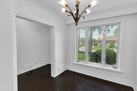 For Lease - 135 Regina Avenue, Toronto, Ontario - Photo 5