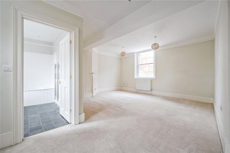 5 bedroom terraced house to rent - Photo 2