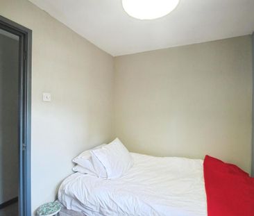 3 bedroom semi-detached house to rent - Photo 6