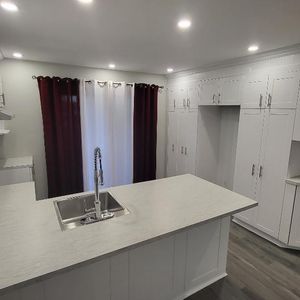 Grand 4 1/2 rénové à louer à Laval - Photo 2