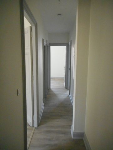 Location Appartement 4 pièces 69m² AGEN 47000 - Photo 3