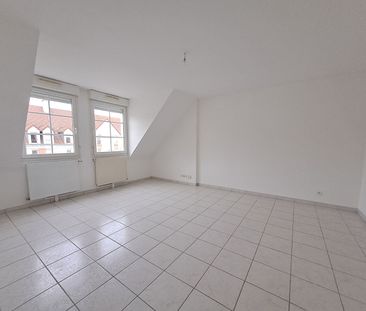 Location Appartement 3 pièces 60m² - Photo 3