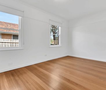 Comfortable Family Home in a Well-Connected Heidelberg West Location - Photo 2