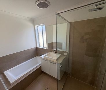 34 Pristine Loop,, Baldivis, WA 6171 - Photo 6