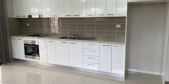 Modern 2-Bedroom Granny Flat in Prime St Marys Location - Photo 3