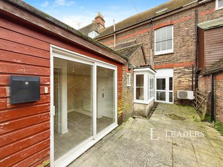 3 bedroom house to rent Church Road, Burgess Hill, RH15 - Photo 5