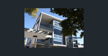 Spacious Two-Bedroom Unit with Balcony - Photo 2