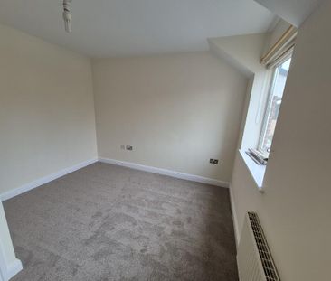 2 bedroom end of terrace house to rent - Photo 6