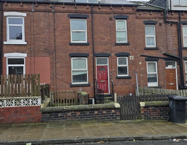2 bedroom house to rent - Photo 1