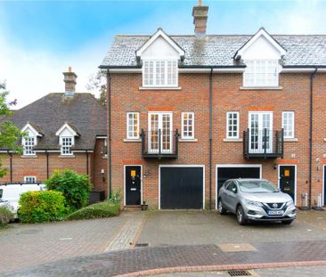 4 bedroom terraced house to rent - Photo 1