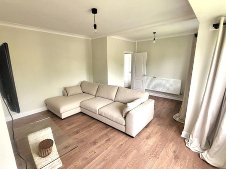 2 bedroom maisonette to rent - Photo 2