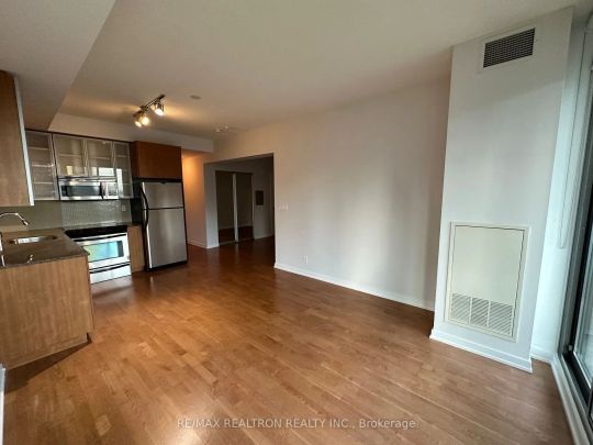 33 Lombard Street #1501 - Photo 1