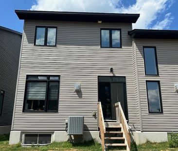 For Lease - 119 Bristol Crescent, North Grenville, Ontario - Photo 1