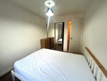 57 Hutcheon Low Place, AB21 9WL, Aberdeen - Photo 5