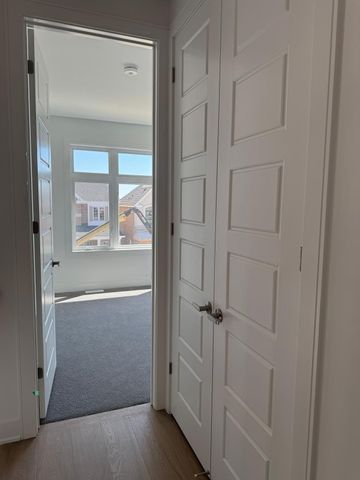 For Lease - 38 Suzuki Street, Barrie, Ontario - Photo 3