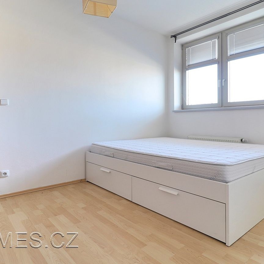 Pronájem bytu 2+kk 58 m² - Photo 1