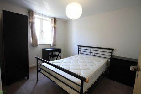 5 bedroom terraced house to rent - Photo 4