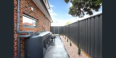 85 Grange Road, Fairfield VIC 3078 - Photo 3
