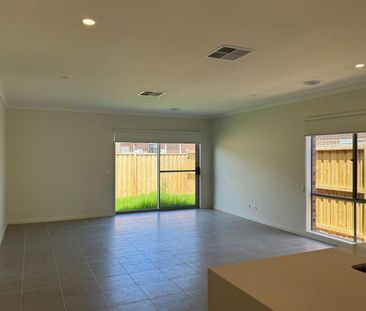 4 Bedroom Home in Mount Duneed! - Photo 1