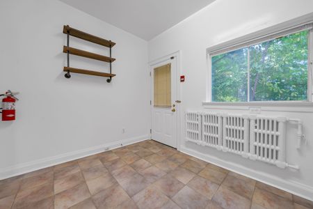 For Lease - 16 Foxbar Road Unit# 1, Toronto, Ontario - Photo 4