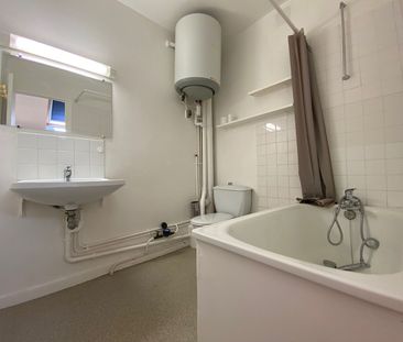 Location Appartement 1 pièce 30m² BESANCON 25000 - Photo 2