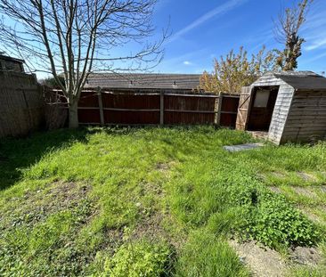 3 bedroom terraced house to rent - Photo 2