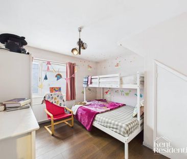 4 bedroom detached house to rent - Photo 6