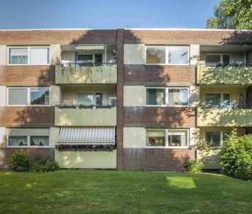 3-Zimmer-Wohnung im 2. Obergeschjoss mit Badewanne und Balkon in Wi... - Foto 6