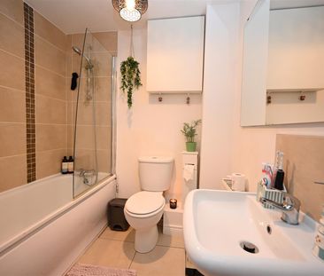 13 Titanic Walk Ballymacarrett Road, Belfast, BT4 1BT - Photo 6