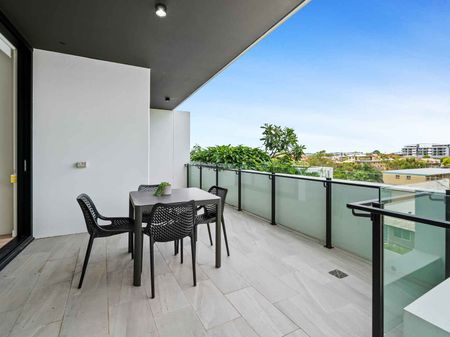 Executive Two Bedroom Apartments - Photo 5
