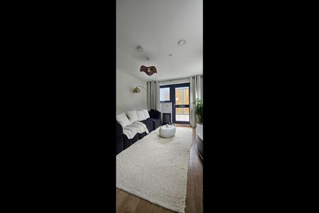 2 Bed Semi-Detached House, Furness Quay, M50 - Photo 2