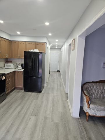 For Lease - 19 Arthurs Crescent, Brampton, Ontario - Photo 4