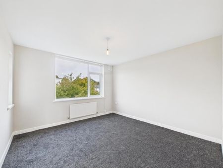193 Merville Garden Village, Newtownabbey, BT37 9TW - Photo 2